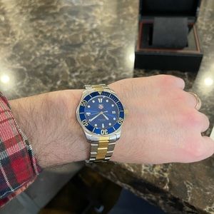 Tag Heuer Aquaracer 18K gold tone, Stainless, and blue - beautiful watch!